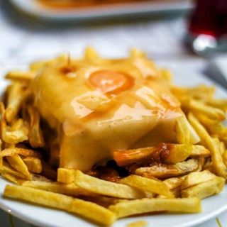Francesinha à Maré Alta