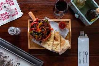 Tigaie Picantă cu Vită 