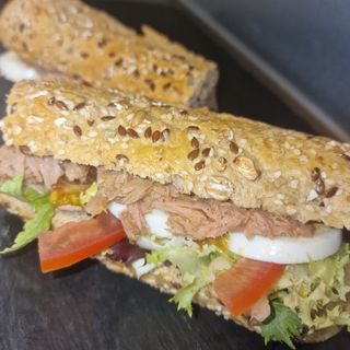 Entrepà vegetal tonyina