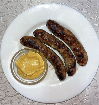 Cârnați de porc grill