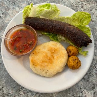 Tapa Colombiana De Morcilla Colombiana