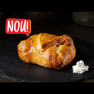 Plăcintă cu brânză dulce și unt