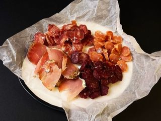 Сиров'ялене м'ясо