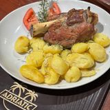 Svinjska lopatica/Pork shank/Свиная лопатка+ Tuborg 0.33