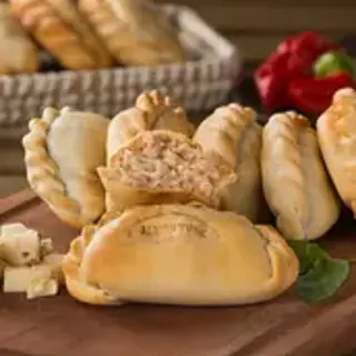 Empanada de Jamón y Queso