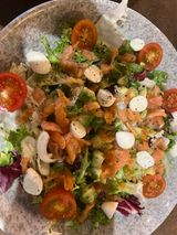 Ensalada De Salmón Y Aguacate