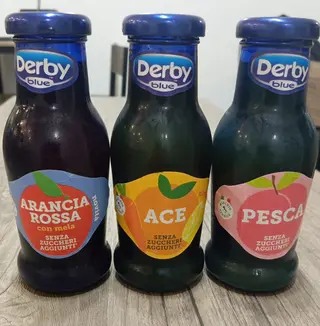 Succo di frutta arancia rossa