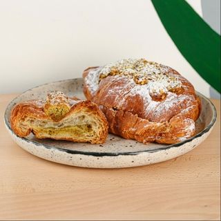 Круасан фісташковий