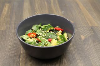 Салат з битих огірків (200г)