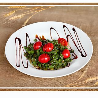 მწვანე ლობიო, ჩერი პომიდვრით და პიტნით