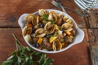 Carne de Porco à Alentejana