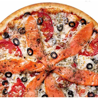 Піца з лососем 