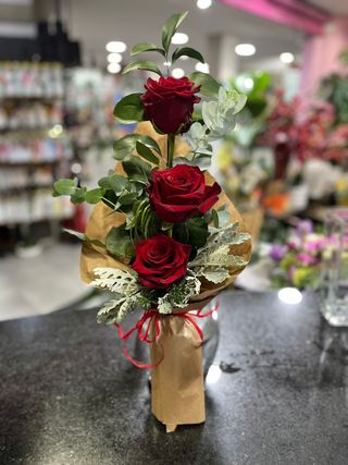 Ramo com 3 Rosas