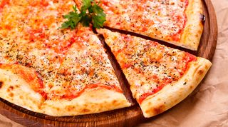 Pizza Margharita z ogórkiem