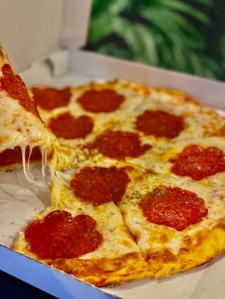 PIZZA -  პეპერონი