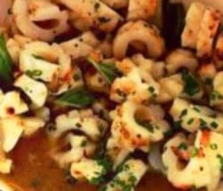 Thai Famous Kapraw De Calamar