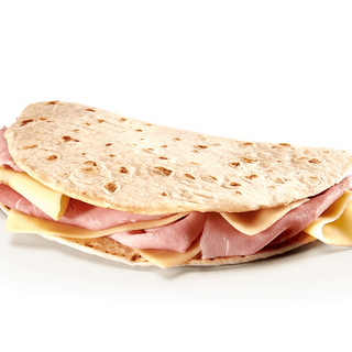Piadina con prosciutto cotto e formaggio