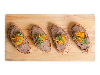 Брускета з паштетом