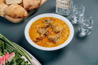 იახნი