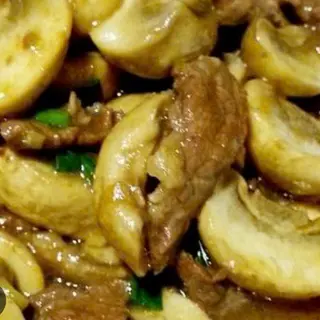 Ternera Con Champiñón
