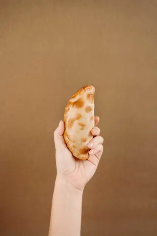 Empanada De Cebolla Y Queso