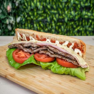 Sándwich De Lomo Argentino Grande