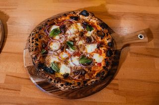 Pizza Tonnata (33Cm.)