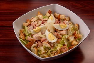 Salata Caesar