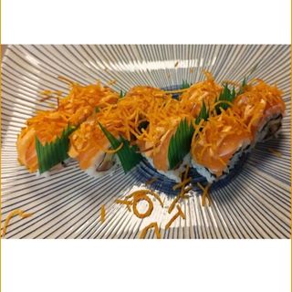 104-URA Salmón picante (8 uds.)