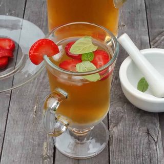 Home Mint & Strawberry Tea