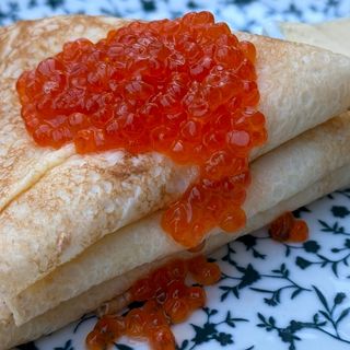 ბლინი ხიზილალით 1 ცალი