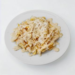 Krumpirići s majonezom od pancete i ribanim Grana Padano sirom