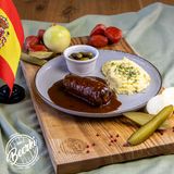 Hiszpański zraz z chorizo z ziemniakami i warzywami