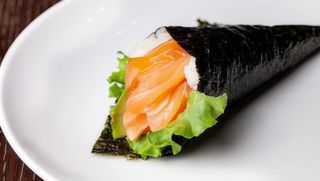 193Temaki tartare di salmone