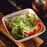 კიტრი-პომიდვრის სალათი გლეხურად