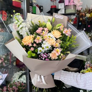 #39. ფერადი თაიგული შერეული ყვავილებით 