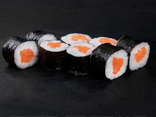 Макі з лососем (120g)