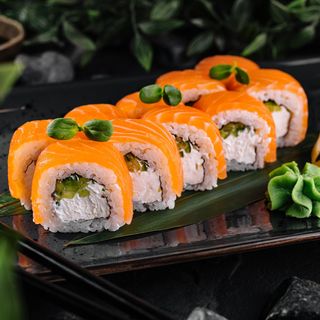 Roll Philadelphia cu castraveti 