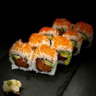 18. Salmone avocado roll 8 pezzi