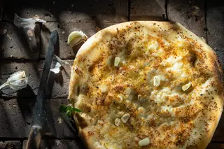 Focaccia cu usturoi