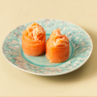 Gunkan De Salmão (2pz)