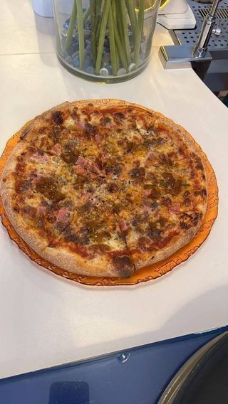 Pizza Toledana