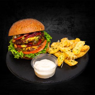 Burgerul bronzat (guacamole)