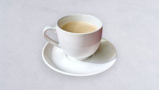 Kawa z kardamonem i mlekiem