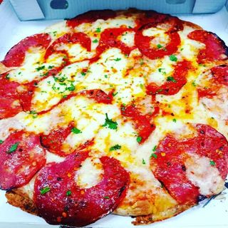 Pizza Calabresa (Pequeña)