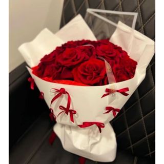 წითელი ვარდები (10ც)