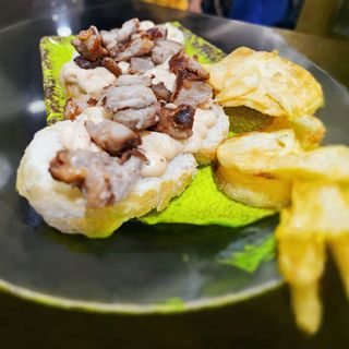 Tapa Secreto Brasa con Mahonesa Kimchi