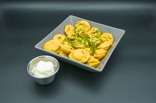 Sa piletinom (kuvani peljmeni)