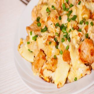 33. Huevos revueltos con pollo