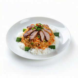 Arroz De Sushi Con Pato Frito Y Salsa De Teriyaki